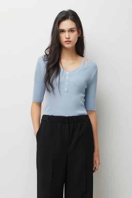https://img.benettonmall.com/PARTS/KS/26S/SAKP33631BL_MB.jpg?cb=1782918151