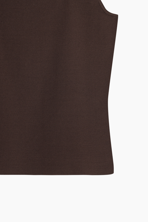 https://img.benettonmall.com/PARTS/KS/26S/SAKP42631DW_MB_D14.jpg?cb=1782918151