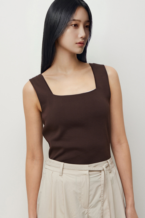 https://img.benettonmall.com/PARTS/KS/26S/SAKP42631DW_MB_D3.jpg?cb=1782918151