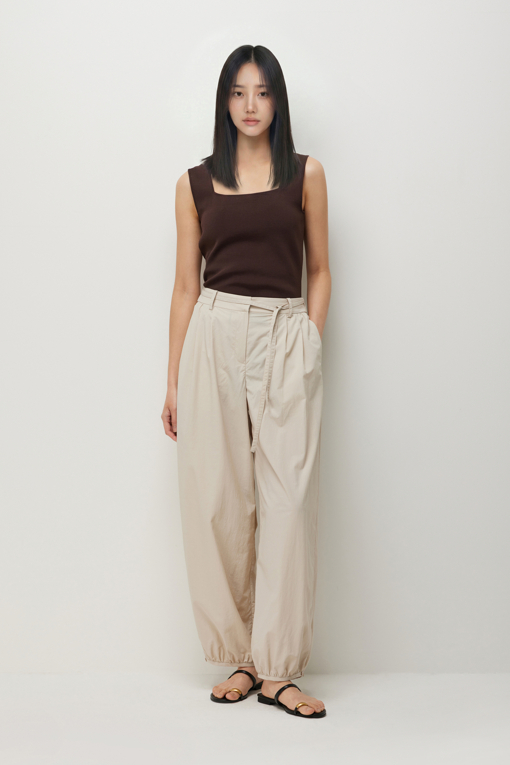 https://img.benettonmall.com/PARTS/KS/26S/SAKP42631DW_MB_D5.jpg?cb=1782918151