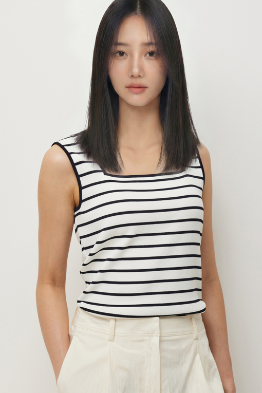 https://img.benettonmall.com/PARTS/KS/26S/SAKP42631IV_MB_D3.jpg?cb=1782918151
