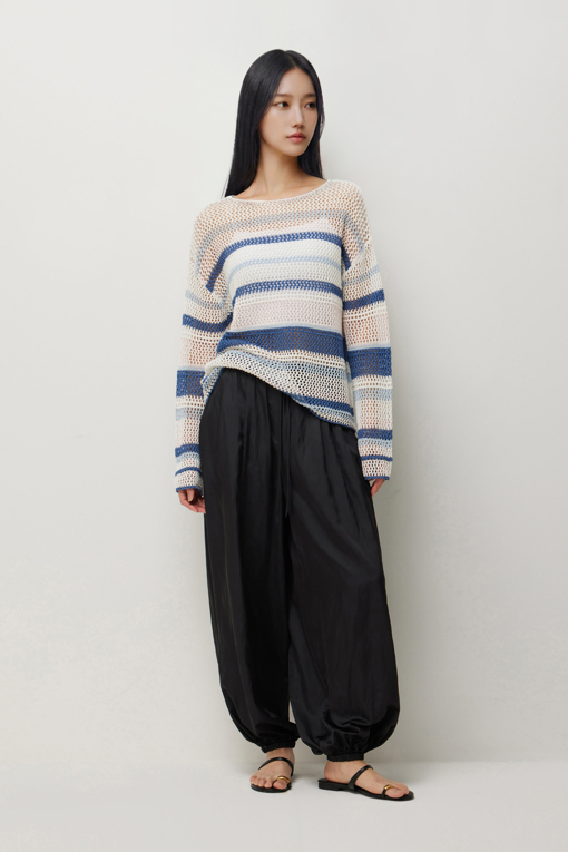 https://img.benettonmall.com/PARTS/KS/26S/SAKP43631BL_MB_D5.jpg?cb=1782918151