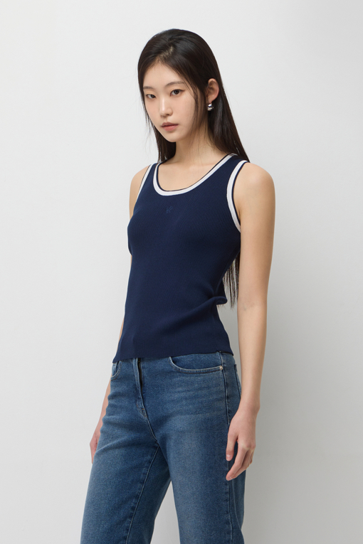 https://img.benettonmall.com/PARTS/KS/26S/SAKP80631NY_MB_D1.jpg?cb=1778668868