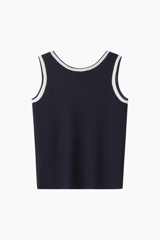 https://img.benettonmall.com/PARTS/KS/26S/SAKP80631NY_MB_D11.jpg?cb=1778668868