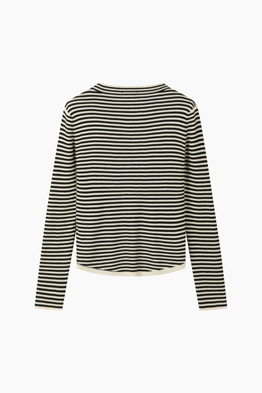 https://img.benettonmall.com/PARTS/KS/26S/SAKPE3611BK_MB_D11.jpg?cb=1782918151