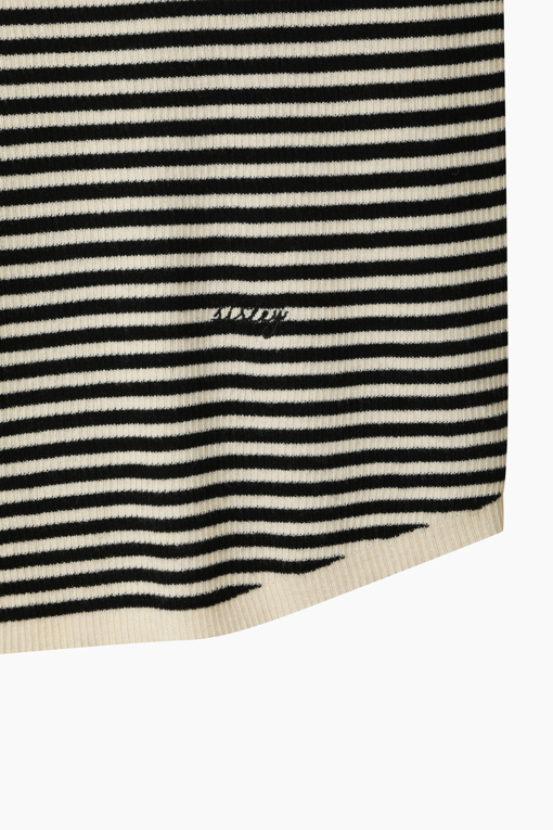https://img.benettonmall.com/PARTS/KS/26S/SAKPE3611BK_MB_D13.jpg?cb=1782918151