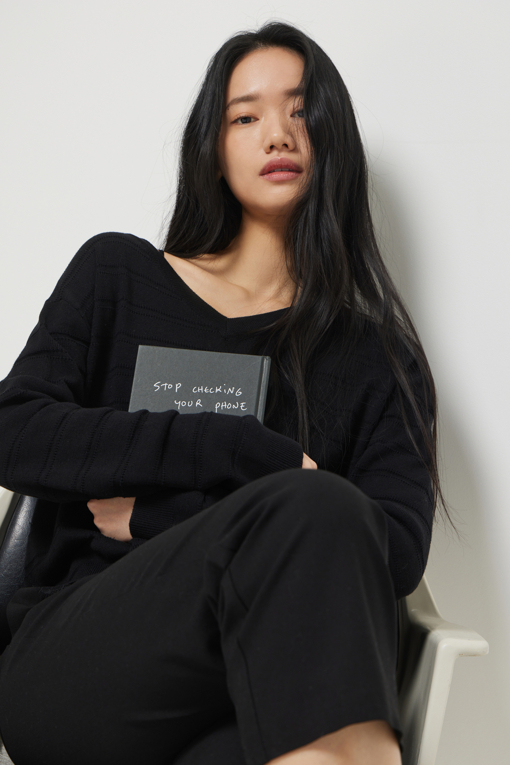 https://img.benettonmall.com/PARTS/KS/26S/SAKPE5631BK_MB_D1.jpg?cb=1778668868