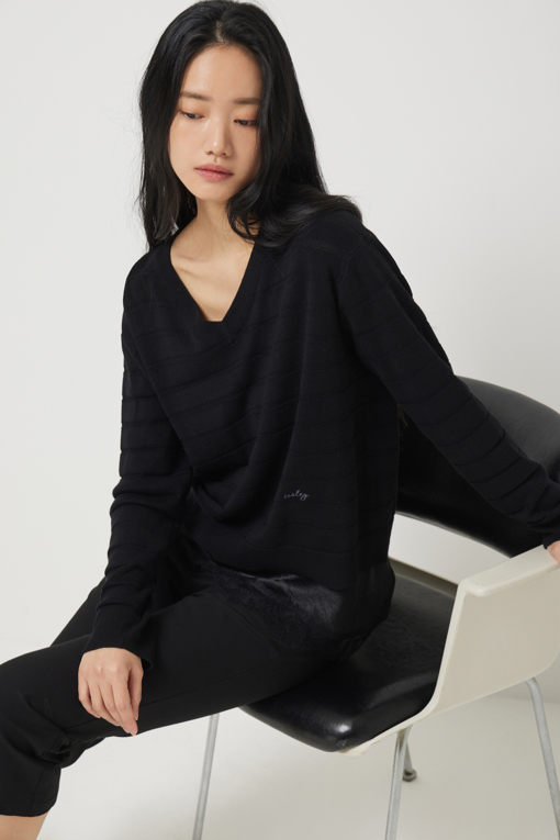 https://img.benettonmall.com/PARTS/KS/26S/SAKPE5631BK_MB_D2.jpg?cb=1778668868