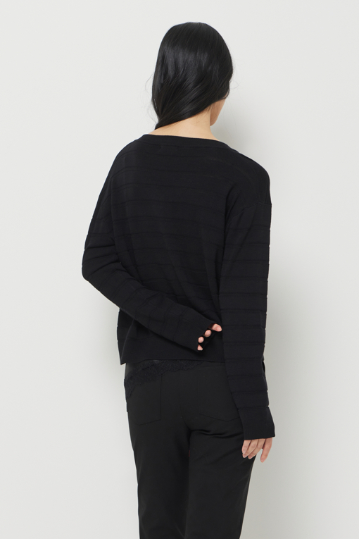 https://img.benettonmall.com/PARTS/KS/26S/SAKPE5631BK_MB_D5.jpg?cb=1778668868
