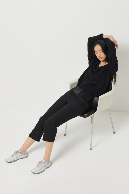 https://img.benettonmall.com/PARTS/KS/26S/SAKPE5631BK_MB_D8.jpg?cb=1778668868