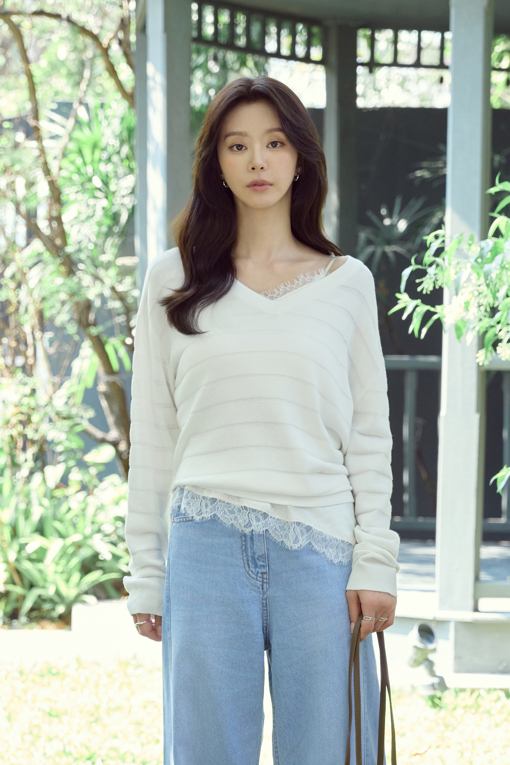 https://img.benettonmall.com/PARTS/KS/26S/SAKPE5631WH_MB_D1.jpg?cb=1775735139