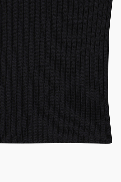 https://img.benettonmall.com/PARTS/KS/26S/SAKPZ2631BK_MB_D14.jpg?cb=1777643535