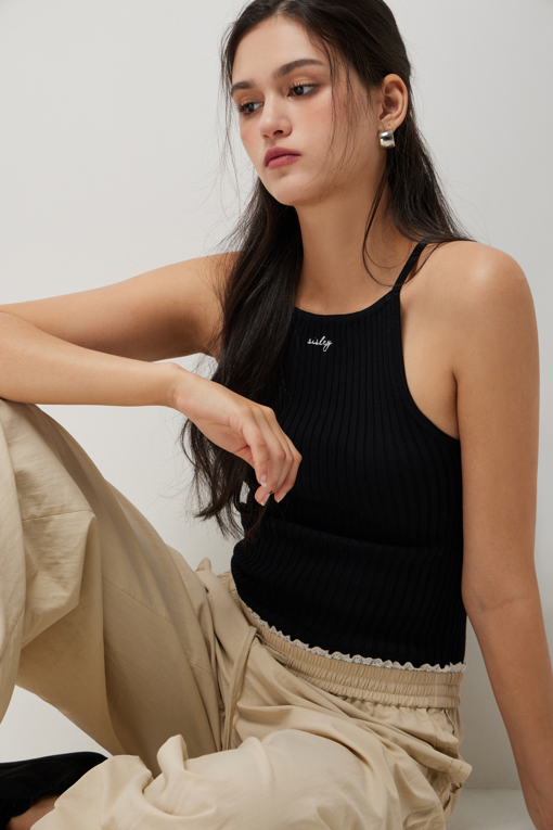 https://img.benettonmall.com/PARTS/KS/26S/SAKPZ2631BK_MB_D8.jpg?cb=1777643535