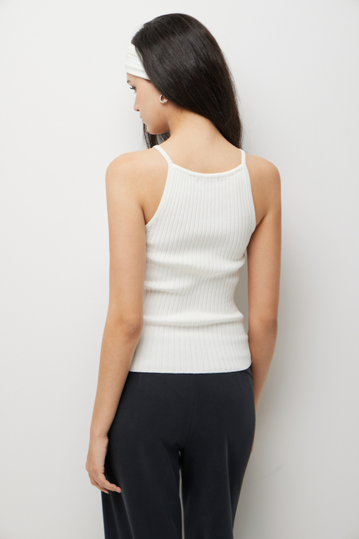 https://img.benettonmall.com/PARTS/KS/26S/SAKPZ2631WH_MB_D5.jpg?cb=1777643535