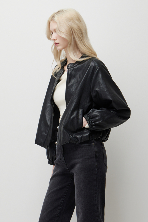https://img.benettonmall.com/PARTS/KS/26S/SALEE1611BK_MB_D1.jpg?cb=1781018661