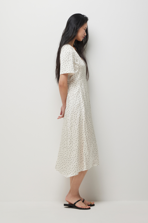 https://img.benettonmall.com/PARTS/KS/26S/SAOP31631CR_MB_D1.jpg?cb=1782918151