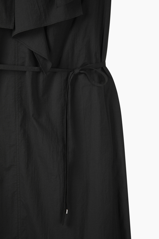 https://img.benettonmall.com/PARTS/KS/26S/SAOP35631BK_MB_D4.jpg?cb=1778668868