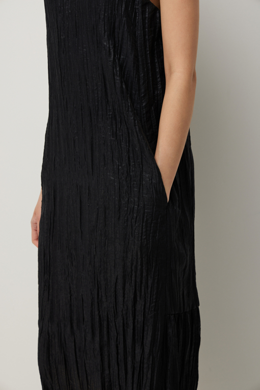 https://img.benettonmall.com/PARTS/KS/26S/SAOP38631BK_MB_D4.jpg?cb=1782918151