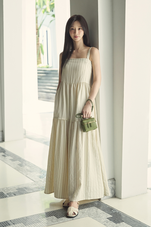 https://img.benettonmall.com/PARTS/KS/26S/SAOP40631BG_MB_D0.jpg?cb=1782918151