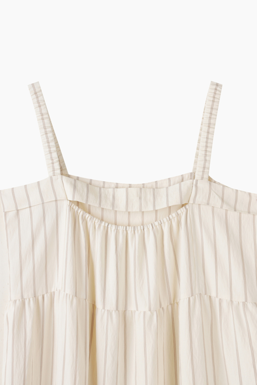 https://img.benettonmall.com/PARTS/KS/26S/SAOP40631BG_MB_D15.jpg?cb=1782918151