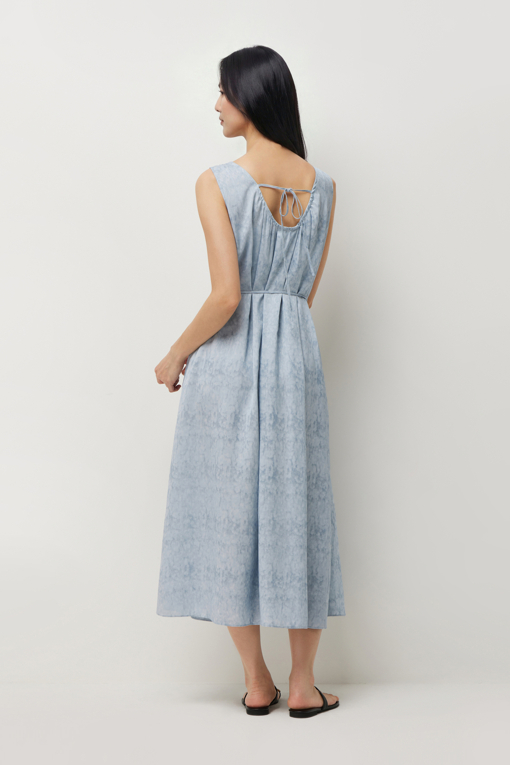https://img.benettonmall.com/PARTS/KS/26S/SAOP41631BL_MB_D3.jpg?cb=1782918151
