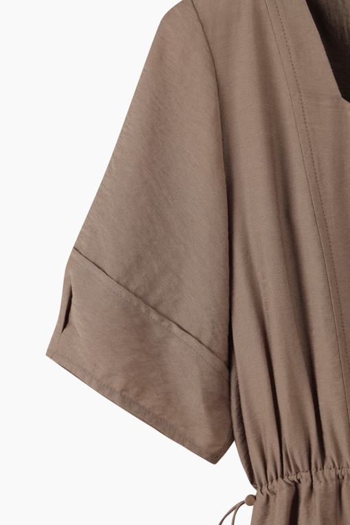 https://img.benettonmall.com/PARTS/KS/26S/SAOP42631BR_MB_D13.jpg?cb=1782918151