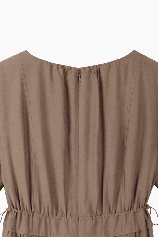 https://img.benettonmall.com/PARTS/KS/26S/SAOP42631BR_MB_D15.jpg?cb=1782918151