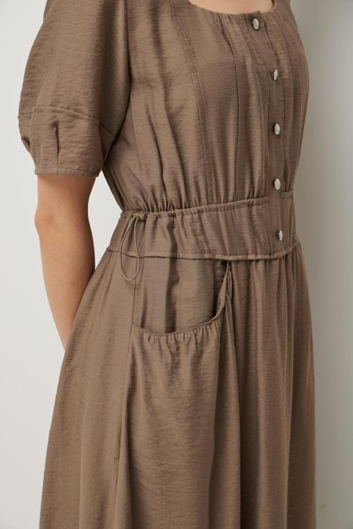 https://img.benettonmall.com/PARTS/KS/26S/SAOP42631BR_MB_D4.jpg?cb=1782918151