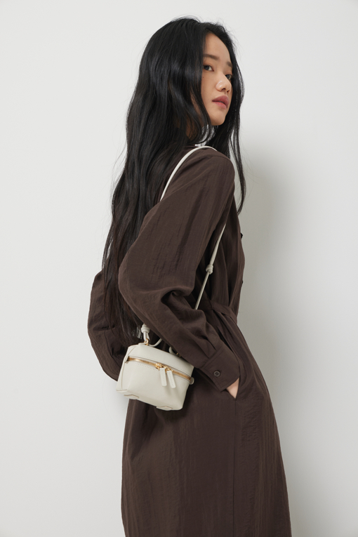 https://img.benettonmall.com/PARTS/KS/26S/SAOPE1631BR_MB_D7.jpg?cb=1778668868