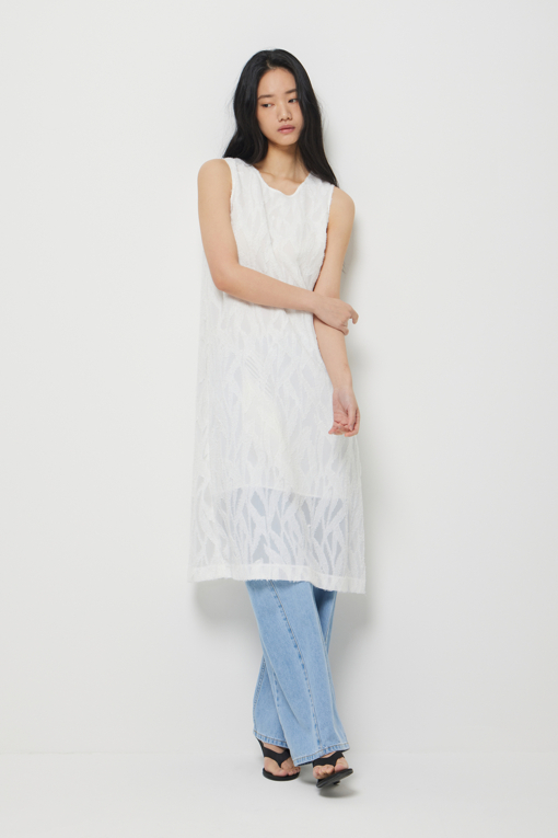 https://img.benettonmall.com/PARTS/KS/26S/SAOPE2631WH_MB_D4.jpg?cb=1778668868
