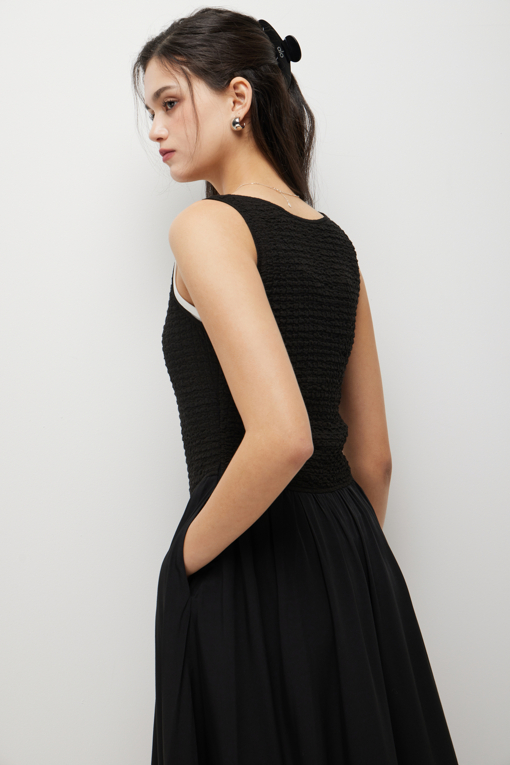 https://img.benettonmall.com/PARTS/KS/26S/SAOPE3631BK_MB_D5.jpg?cb=1778668868