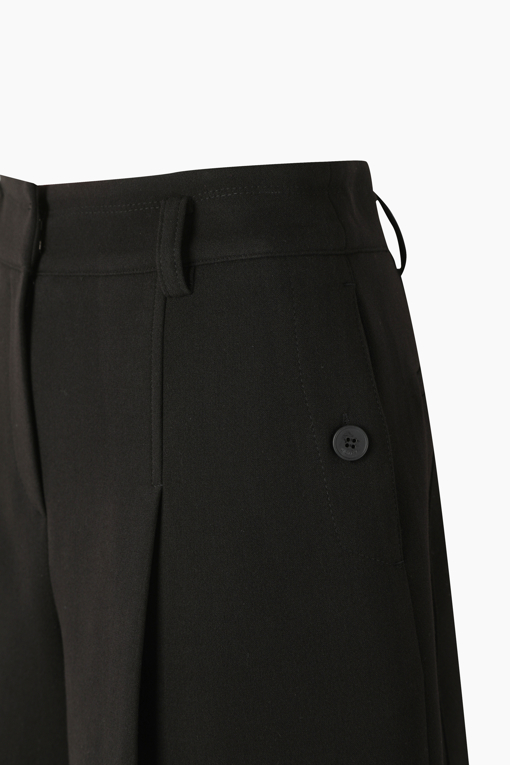 https://img.benettonmall.com/PARTS/KS/26S/SAPT01611BK_MB_D12.jpg?cb=1782918151