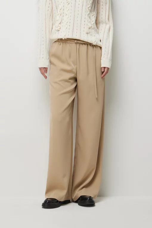 https://img.benettonmall.com/PARTS/KS/26S/SAPT32631BG_MB.jpg?cb=1782918151