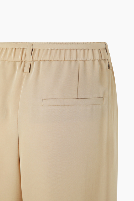 https://img.benettonmall.com/PARTS/KS/26S/SAPT32631BG_MB_D14.jpg?cb=1782918151