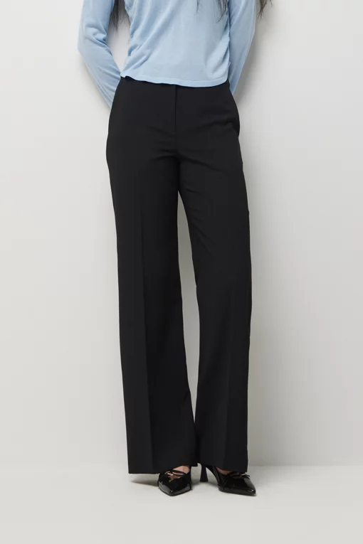 https://img.benettonmall.com/PARTS/KS/26S/SAPT34631BK_MB.jpg?cb=1782918151