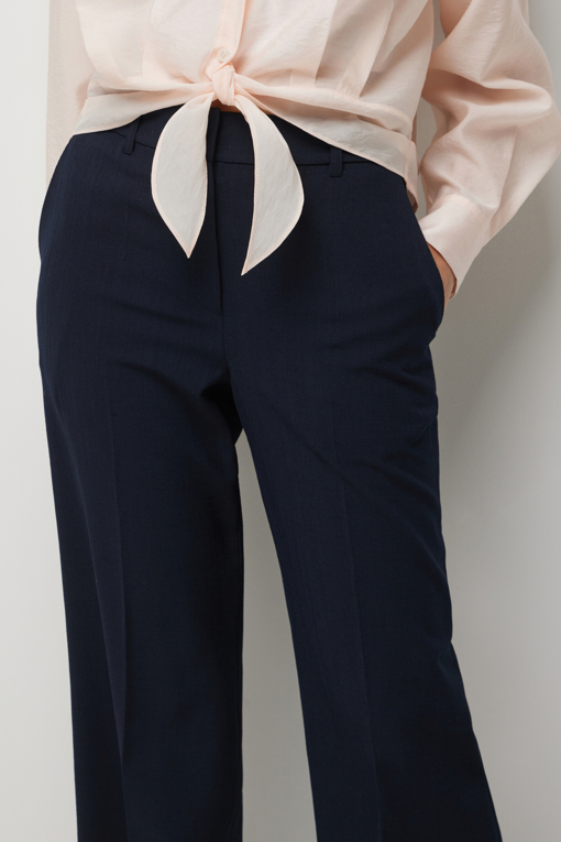 https://img.benettonmall.com/PARTS/KS/26S/SAPT34631DN_MB_D3.jpg?cb=1782918151