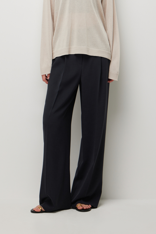 https://img.benettonmall.com/PARTS/KS/26S/SAPT35631DG_MB_D0.jpg?cb=1782918151