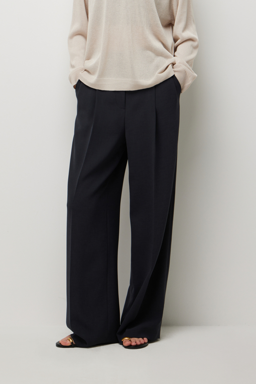 https://img.benettonmall.com/PARTS/KS/26S/SAPT35631DG_MB_D1.jpg?cb=1782918151
