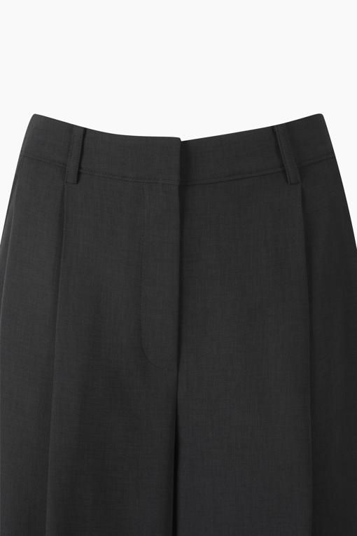 https://img.benettonmall.com/PARTS/KS/26S/SAPT35631DG_MB_D12.jpg?cb=1782918151