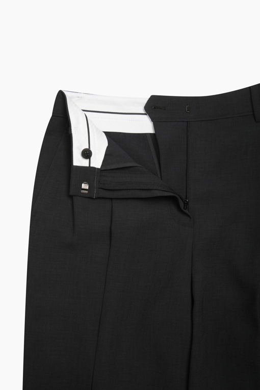 https://img.benettonmall.com/PARTS/KS/26S/SAPT35631DG_MB_D15.jpg?cb=1782918151