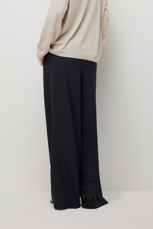 https://img.benettonmall.com/PARTS/KS/26S/SAPT35631DG_MB_D2.jpg?cb=1782918151