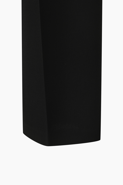 https://img.benettonmall.com/PARTS/KS/26S/SAPT36631BK_MB_D15.jpg?cb=1778668868