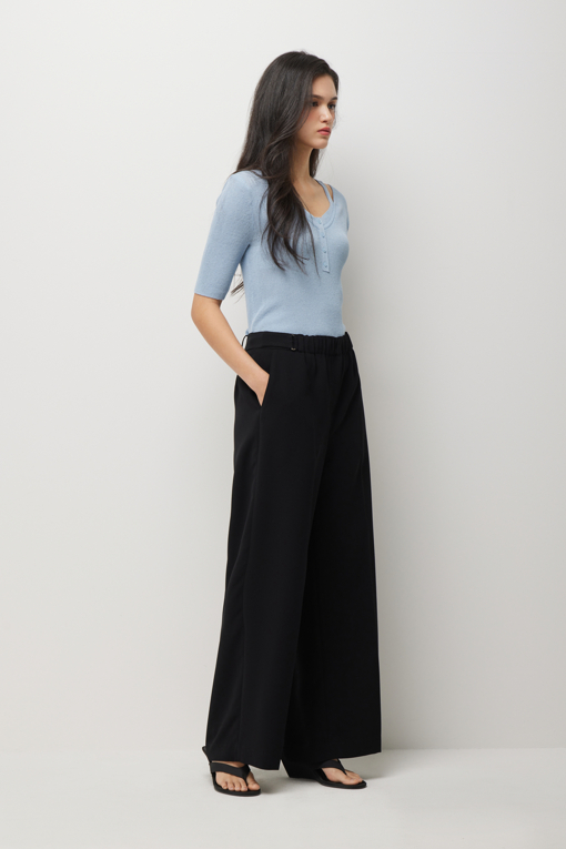 https://img.benettonmall.com/PARTS/KS/26S/SAPT36631BK_MB_D5.jpg?cb=1778668868