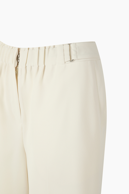 https://img.benettonmall.com/PARTS/KS/26S/SAPT36631IV_MB_D13.jpg?cb=1778668868