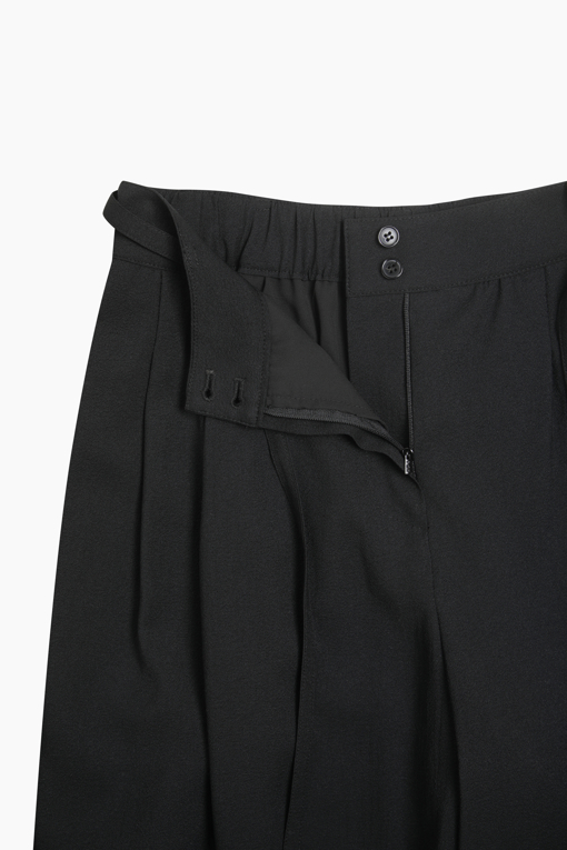 https://img.benettonmall.com/PARTS/KS/26S/SAPT37631BK_MB_D4.jpg?cb=1778668868