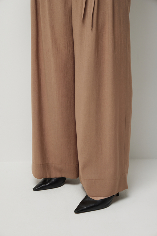 https://img.benettonmall.com/PARTS/KS/26S/SAPT37631CA_MB_D4.jpg?cb=1782918151