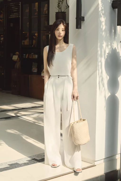 https://img.benettonmall.com/PARTS/KS/26S/SAPT37631WH_MB.jpg?cb=1778668868