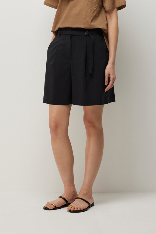 https://img.benettonmall.com/PARTS/KS/26S/SAPT39631BK_MB_D1.jpg?cb=1781170995