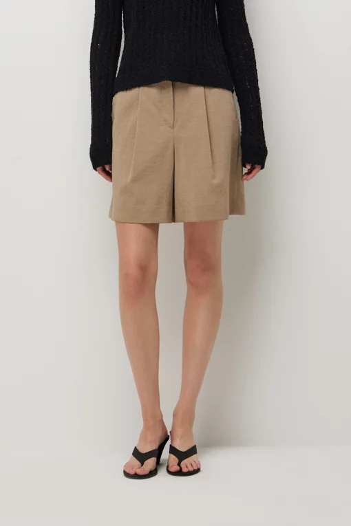 https://img.benettonmall.com/PARTS/KS/26S/SAPT39631LW_MB.jpg?cb=1778668868