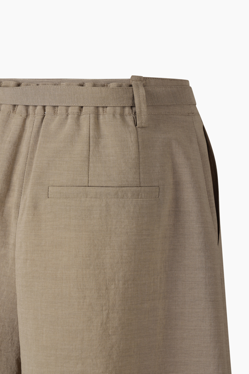 https://img.benettonmall.com/PARTS/KS/26S/SAPT39631LW_MB_D14.jpg?cb=1778668868